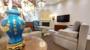Luxury Detached house
